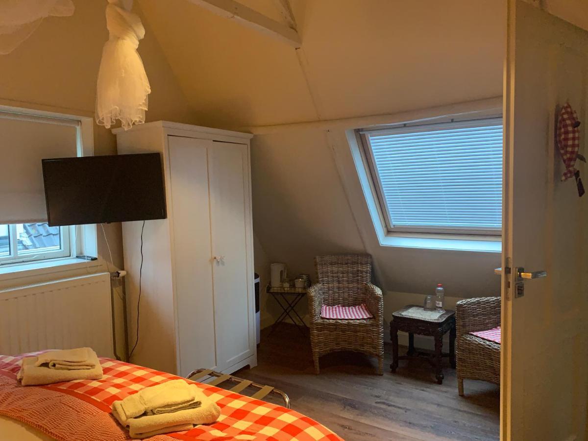 De Thuiskamer In Grou Als B&B Of Vakantiehuis Ngoại thất bức ảnh