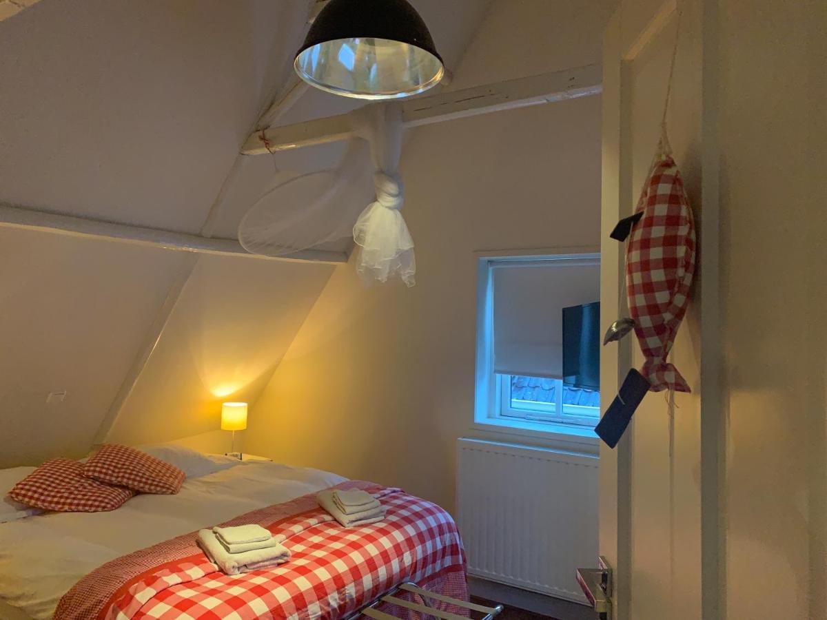 De Thuiskamer In Grou Als B&B Of Vakantiehuis Ngoại thất bức ảnh