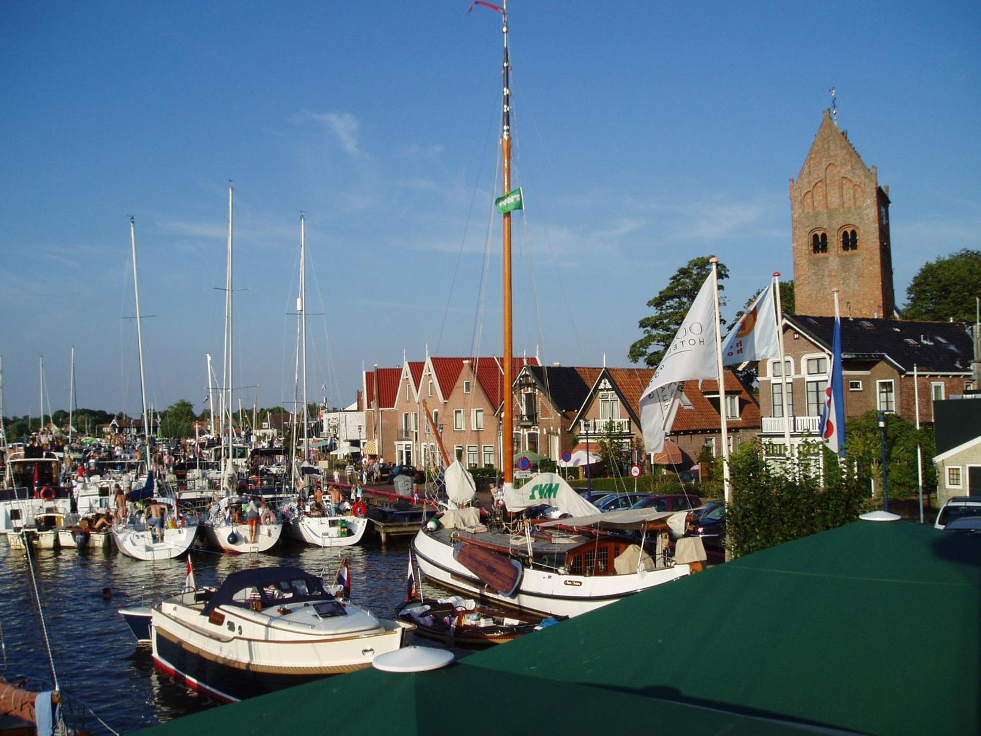 De Thuiskamer In Grou Als B&B Of Vakantiehuis Ngoại thất bức ảnh