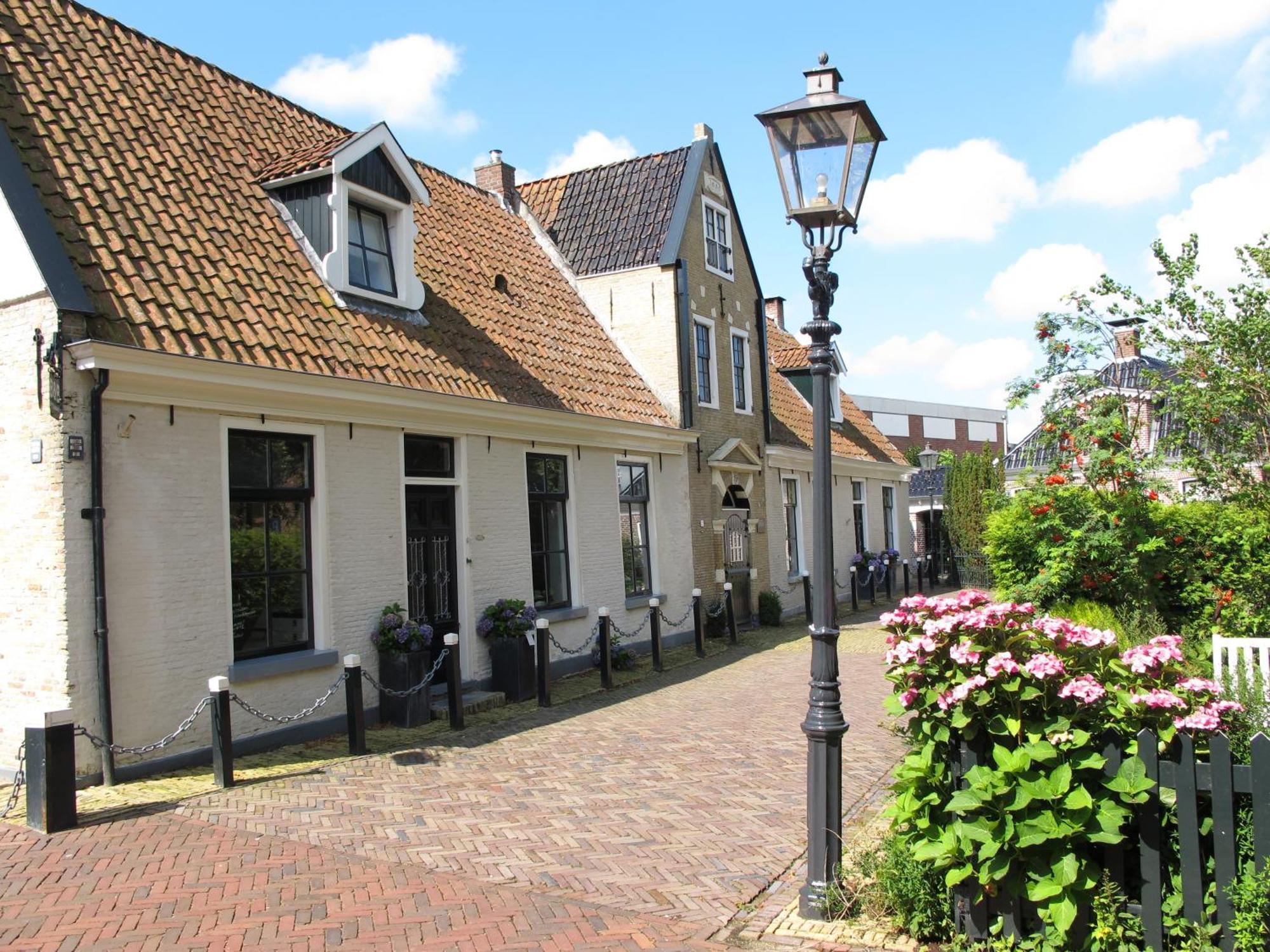 De Thuiskamer In Grou Als B&B Of Vakantiehuis Ngoại thất bức ảnh