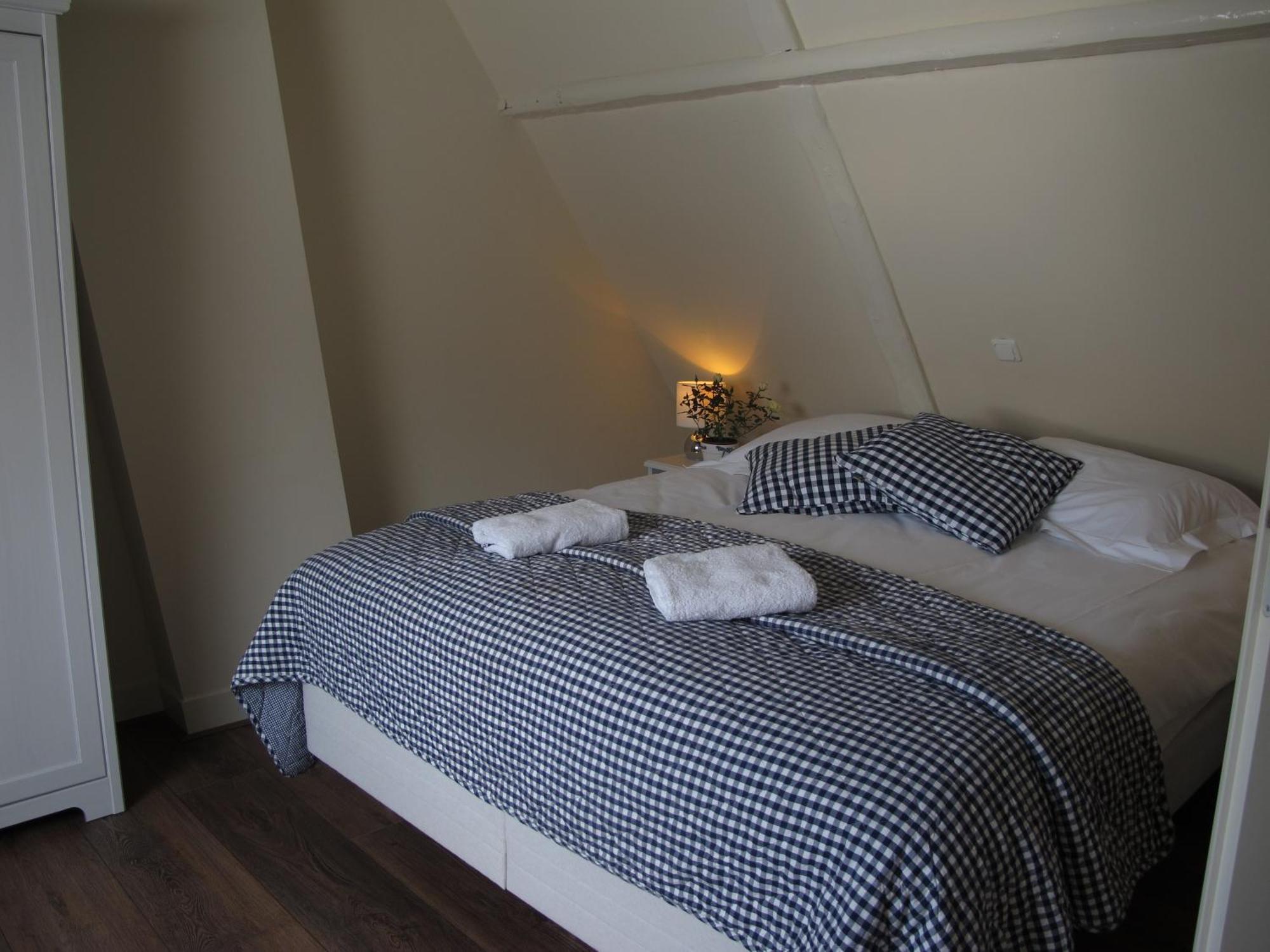 De Thuiskamer In Grou Als B&B Of Vakantiehuis Ngoại thất bức ảnh