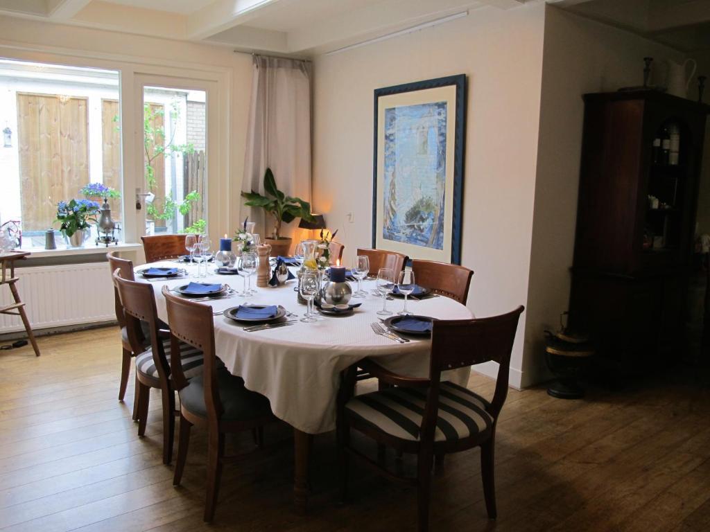 De Thuiskamer In Grou Als B&B Of Vakantiehuis Ngoại thất bức ảnh