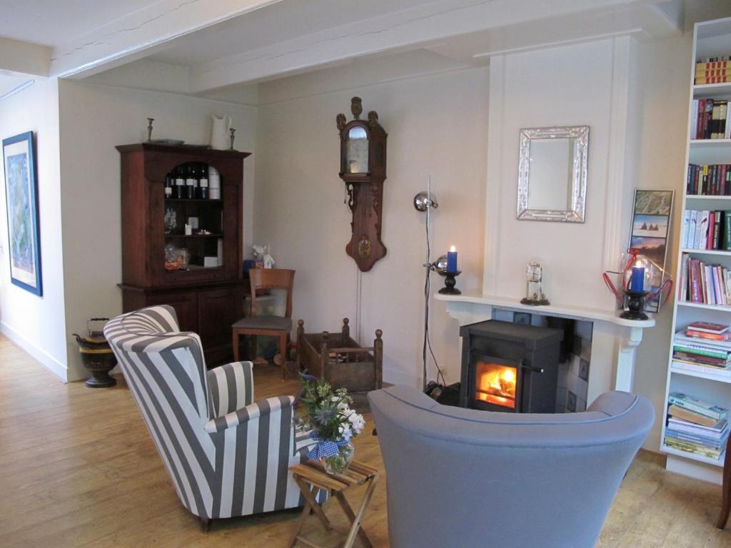 De Thuiskamer In Grou Als B&B Of Vakantiehuis Ngoại thất bức ảnh