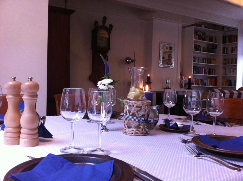 De Thuiskamer In Grou Als B&B Of Vakantiehuis Ngoại thất bức ảnh